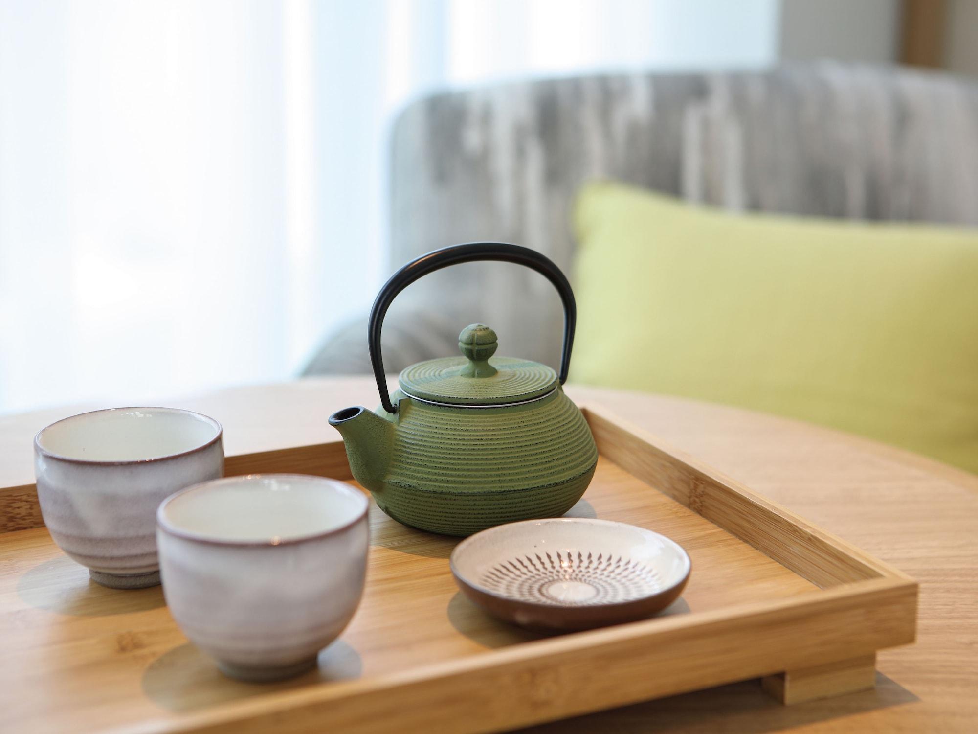 Miyako Hotel Hakata Fukuoka  Ngoại thất bức ảnh A Japanese tea set
